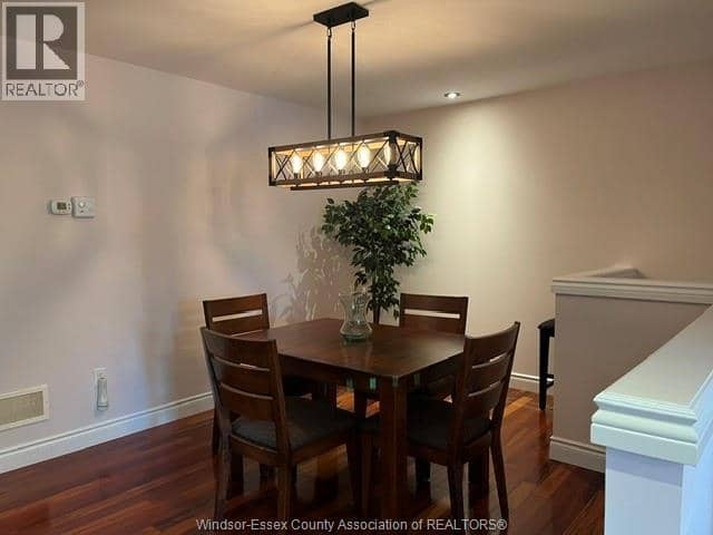 2272 Gatwick — photo 4 of 20