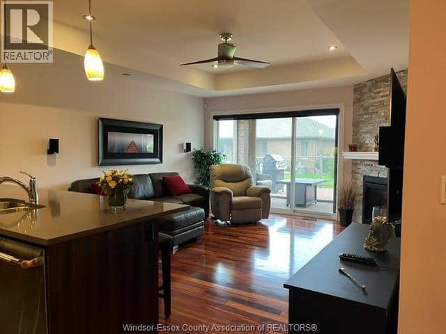 2272 Gatwick — photo 5 of 20