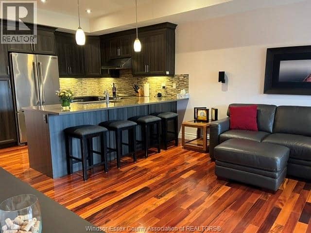 2272 Gatwick — photo 8 of 20