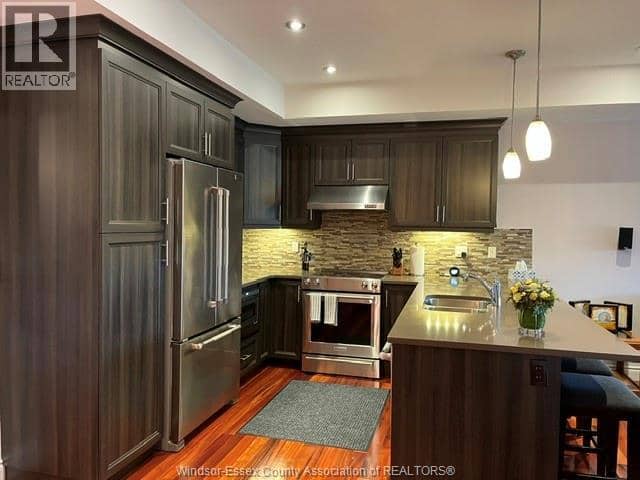 2272 Gatwick — photo 9 of 20