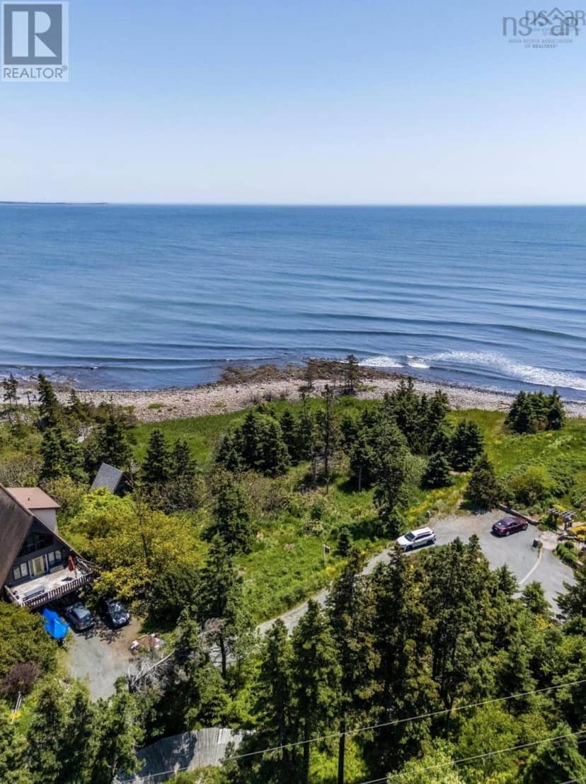 1741 Cow Bay Road — photo 9 of 17