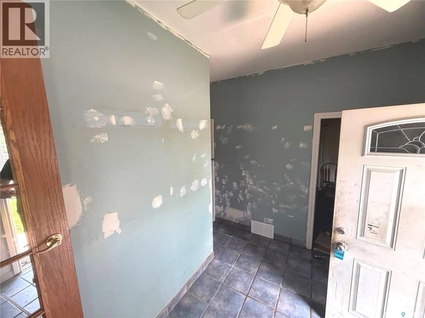 227 Brewer STREET — photo 2 of 21