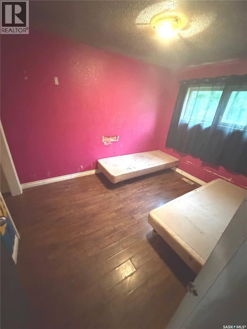 227 Brewer STREET — photo 8 of 21