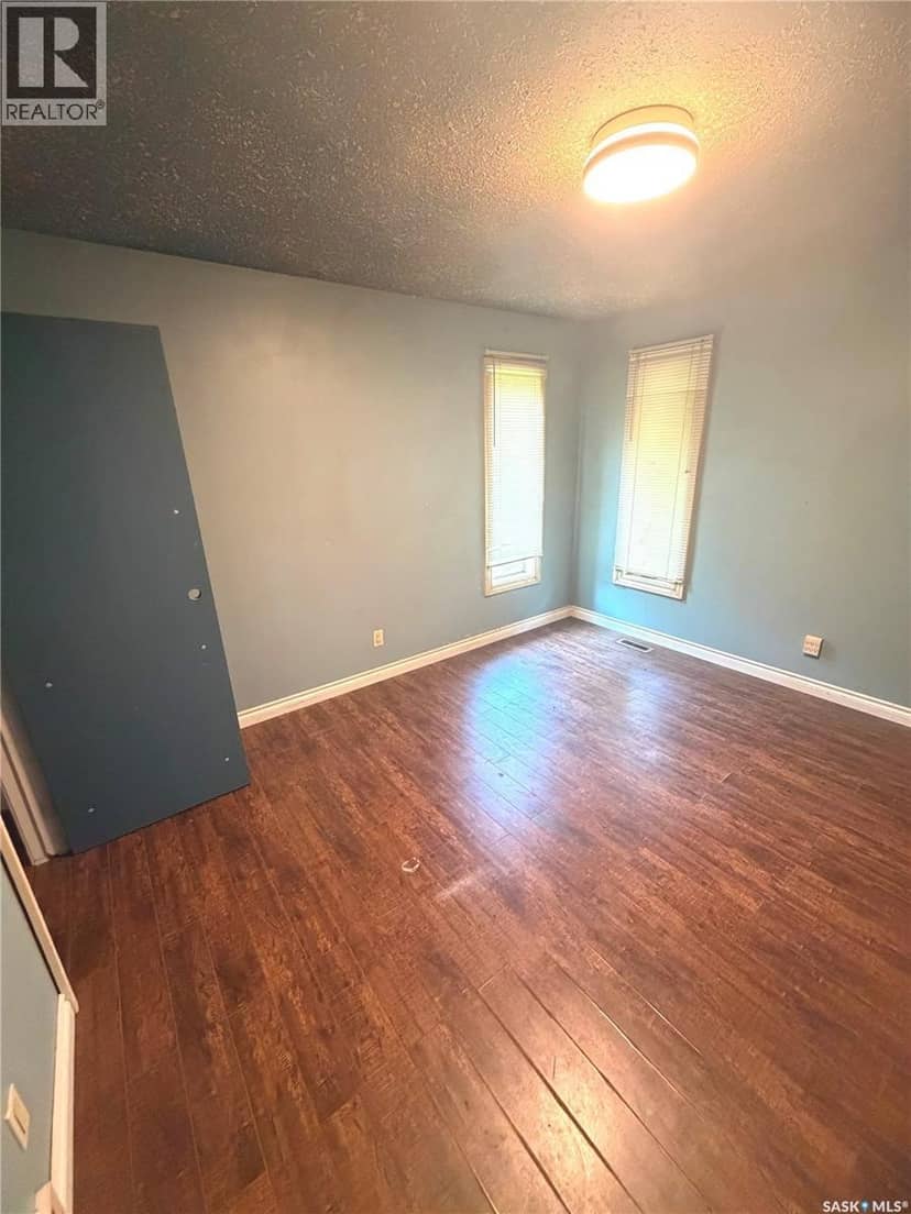 227 Brewer STREET — photo 9 of 21