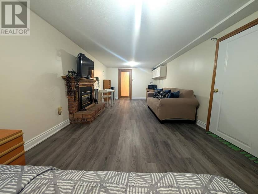3 - 2226 Upper Middle Road — photo 38 of 40