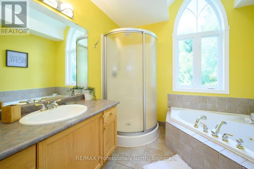 18 Heritage Crescent — photo 19 of 38