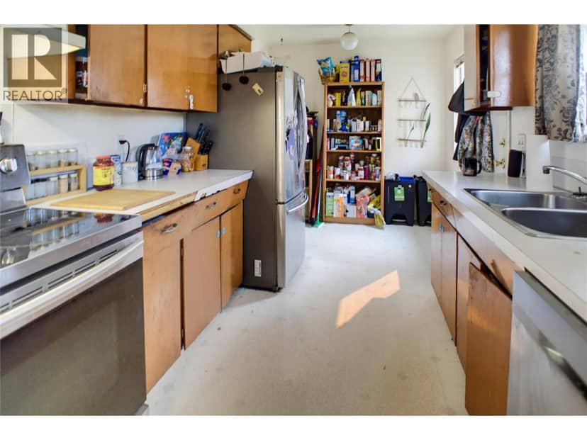 262 HOLLY Avenue, Kamloops, photo 2