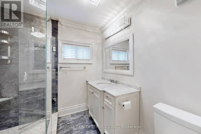 53 Geneva Crescent — photo 36 of 40