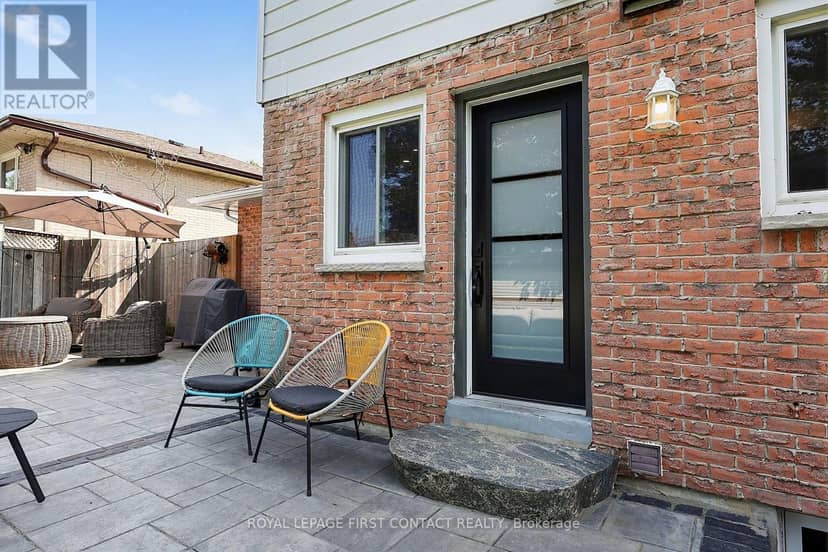 12 Davies Crescent — photo 33 of 40