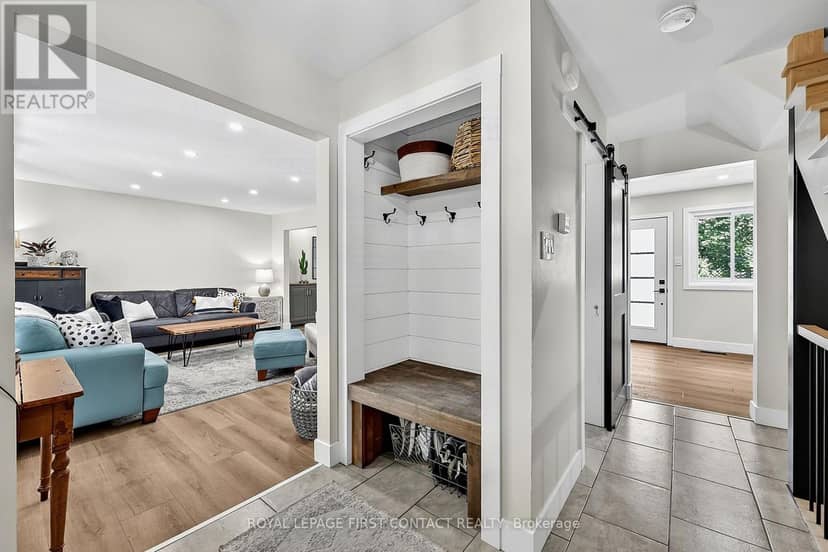12 Davies Crescent — photo 6 of 40