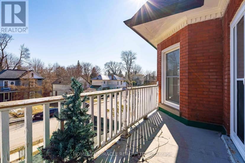114 Frances Street — photo 21 of 39