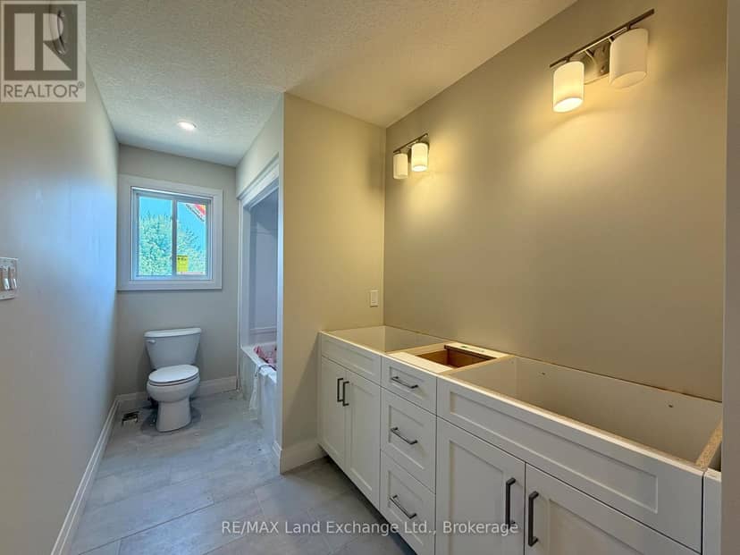473 Northport Drive — photo 4 of 14