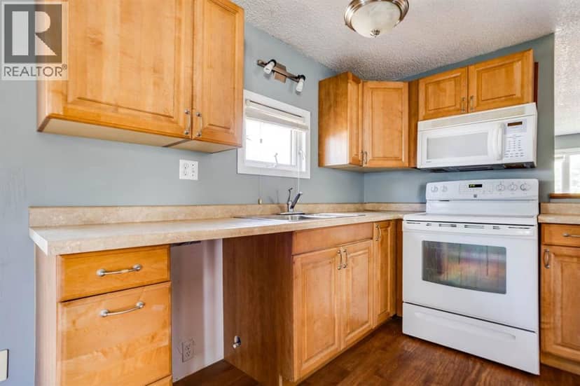 368 Grey Crescent — photo 10 of 29