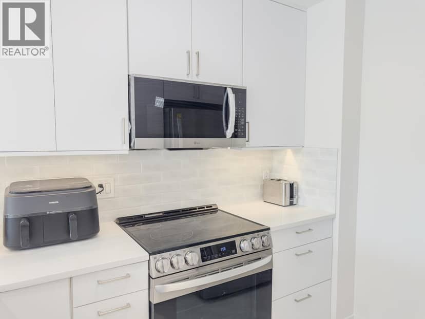 311 4893 CLARENDON STREET, Vancouver, photo 2