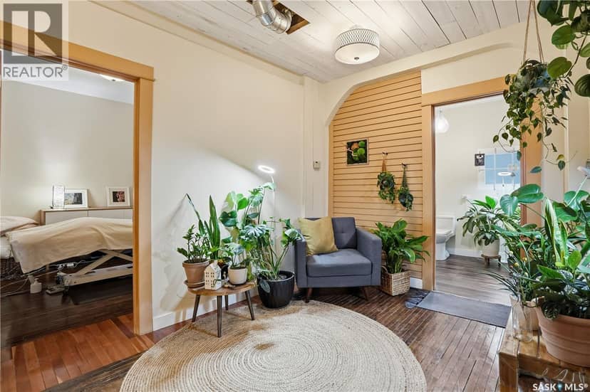 3130 13th AVENUE — photo 11 of 40