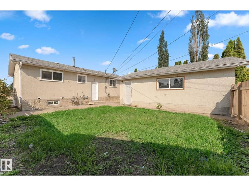 7823 136 AV NW — photo 34 of 40