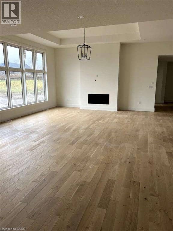 61 GEORGE Street — photo 11 of 33