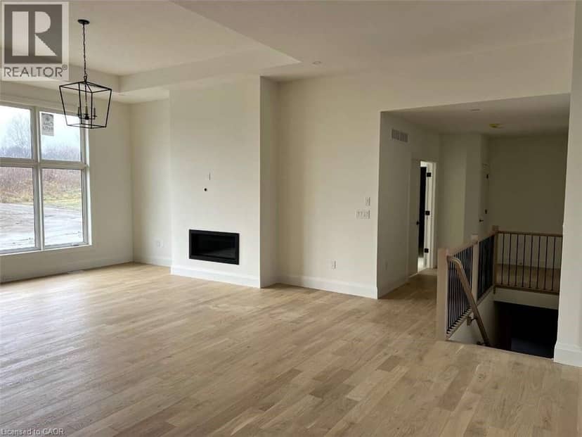61 GEORGE Street — photo 12 of 33