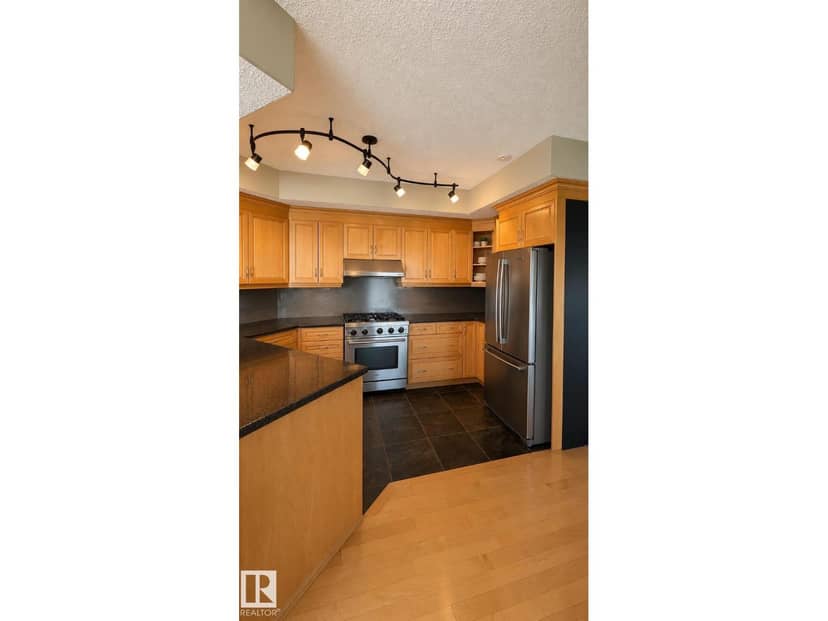 #901 11111 82 AV NW — photo 17 of 26