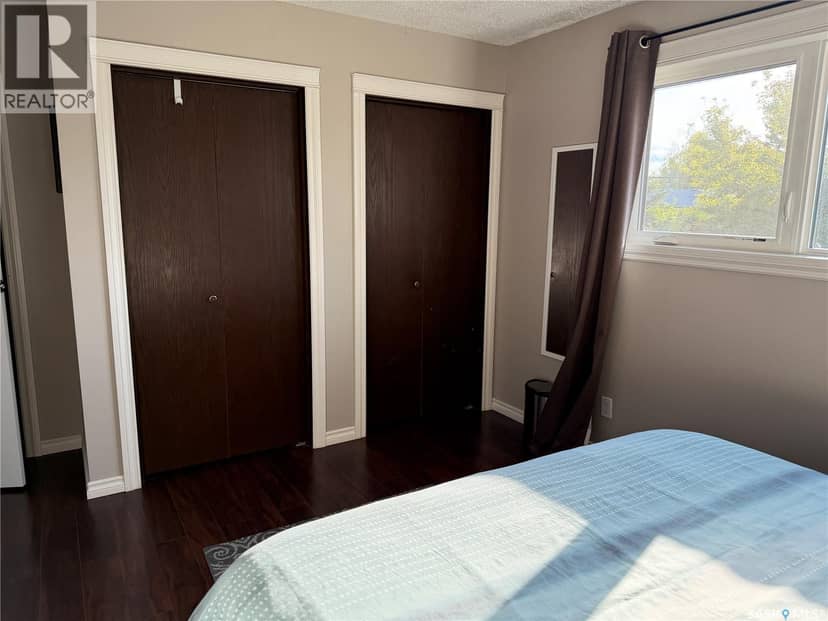 123 Railway AVENUE — photo 19 of 40