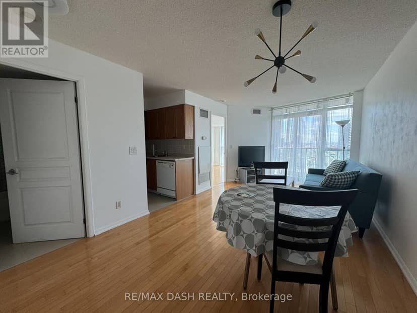 2809 - 18 Yonge Street — photo 3 of 13