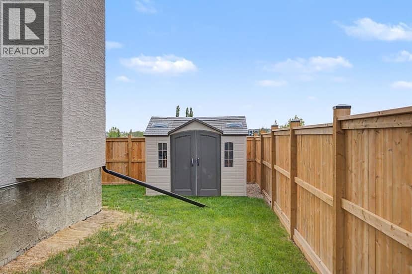 1340 Lackner Boulevard — photo 38 of 40