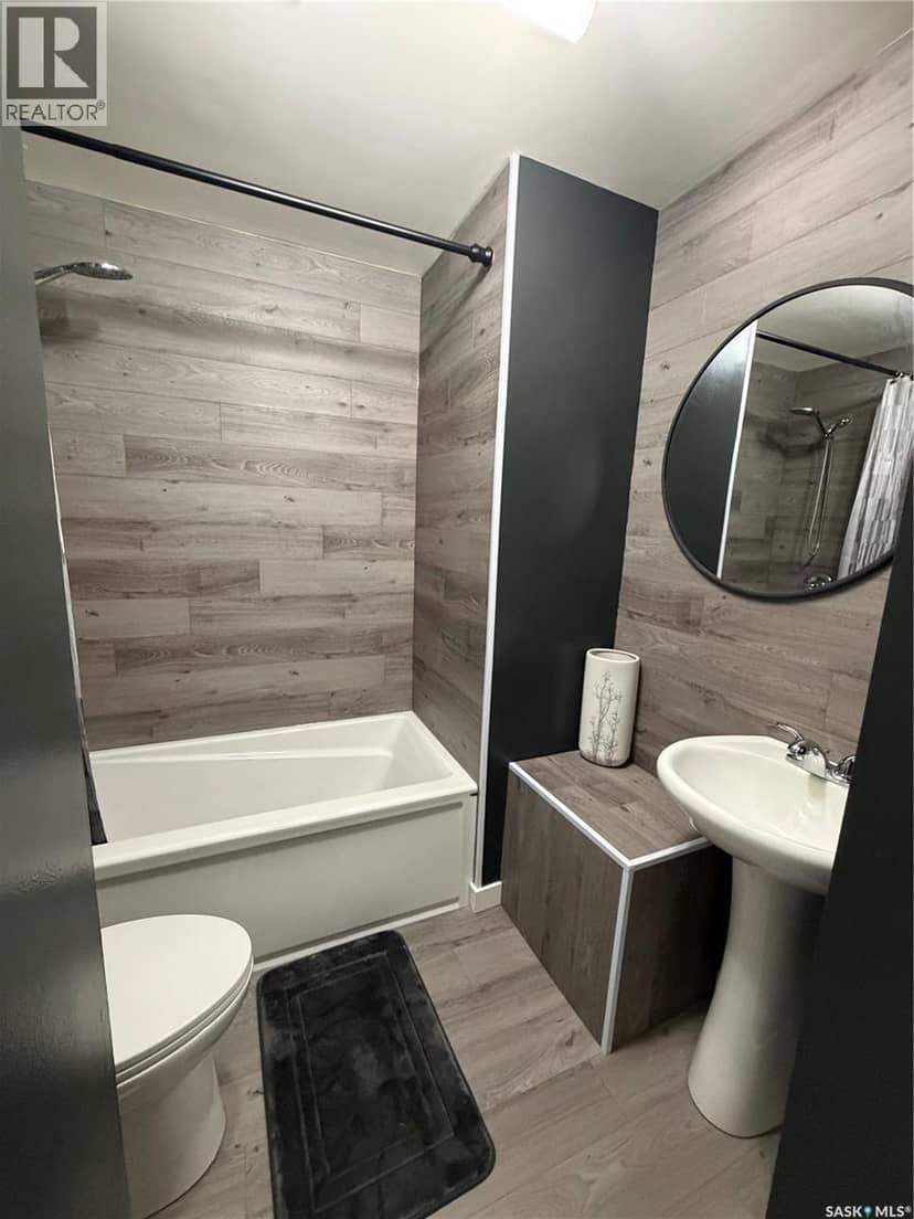 114 Hamjea STREET — photo 17 of 40