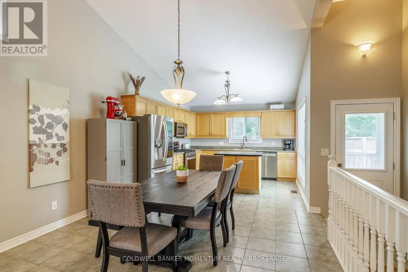 18 Loretta Drive — photo 13 of 40