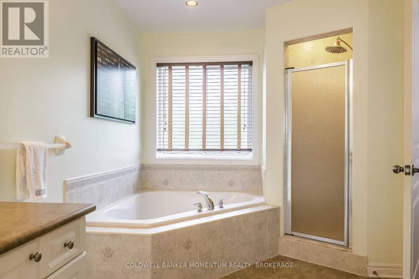 18 Loretta Drive — photo 24 of 40