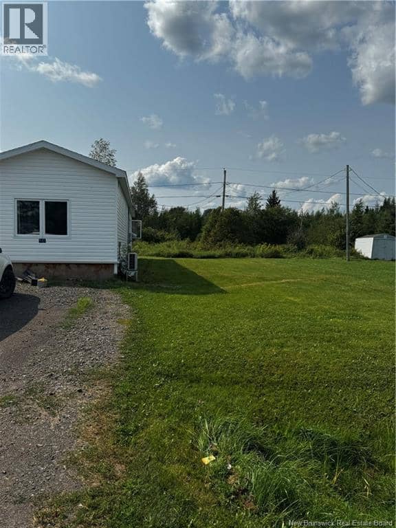 17 Russell Drive — photo 2 of 16