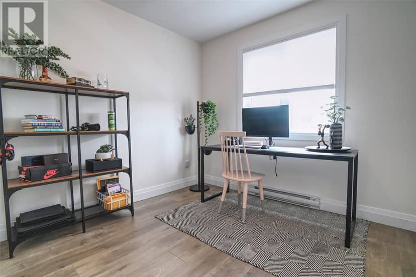 72 Bennett Avenue — photo 31 of 40