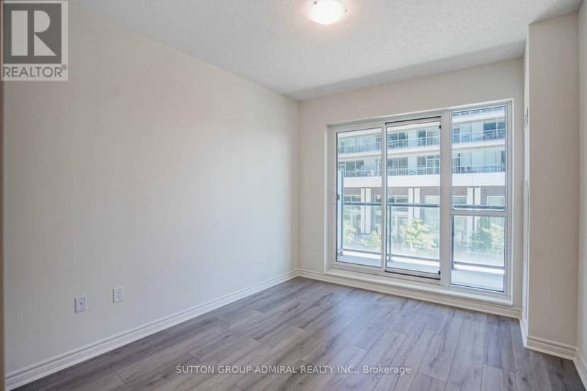 TH 104 - 39 Annie Craig Drive — photo 21 of 31