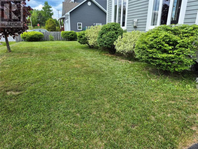 3 STEADYVIEW Drive — photo 2 of 31