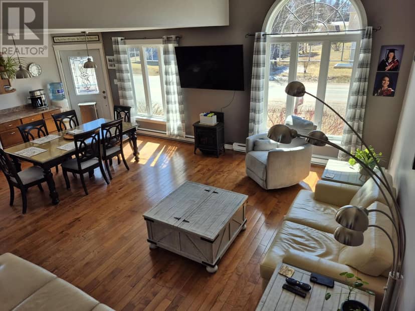3 STEADYVIEW Drive — photo 5 of 31