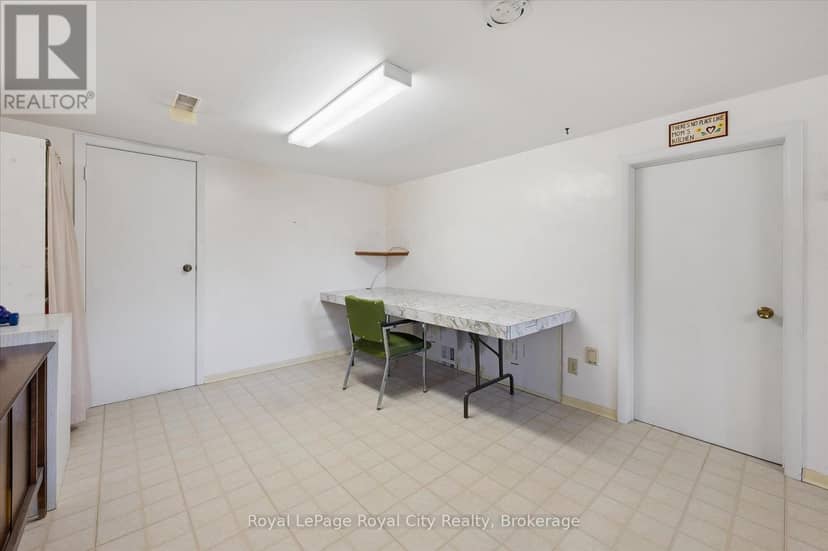 133 Emma Street — photo 22 of 33