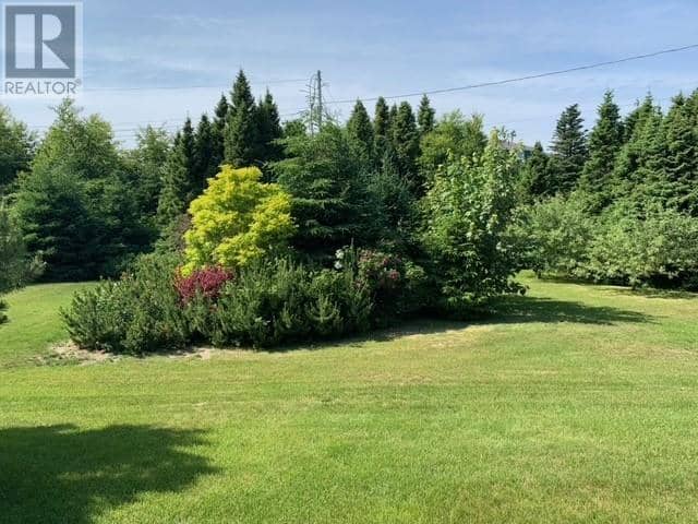 9 Seaview Crescent — photo 4 of 40