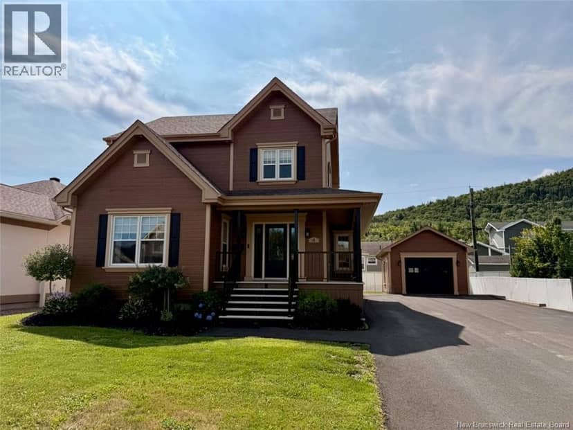 28 Brook Terrace — photo 1 of 26