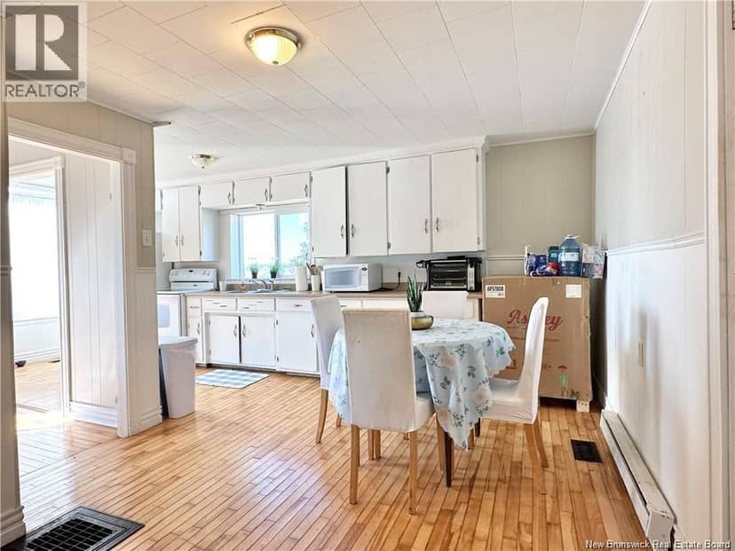 16 Fort Street — photo 11 of 27