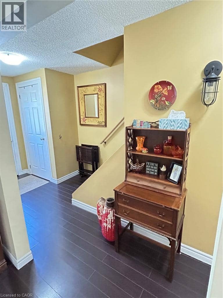 202 RICHARDSON Drive Unit# 29 — photo 14 of 37