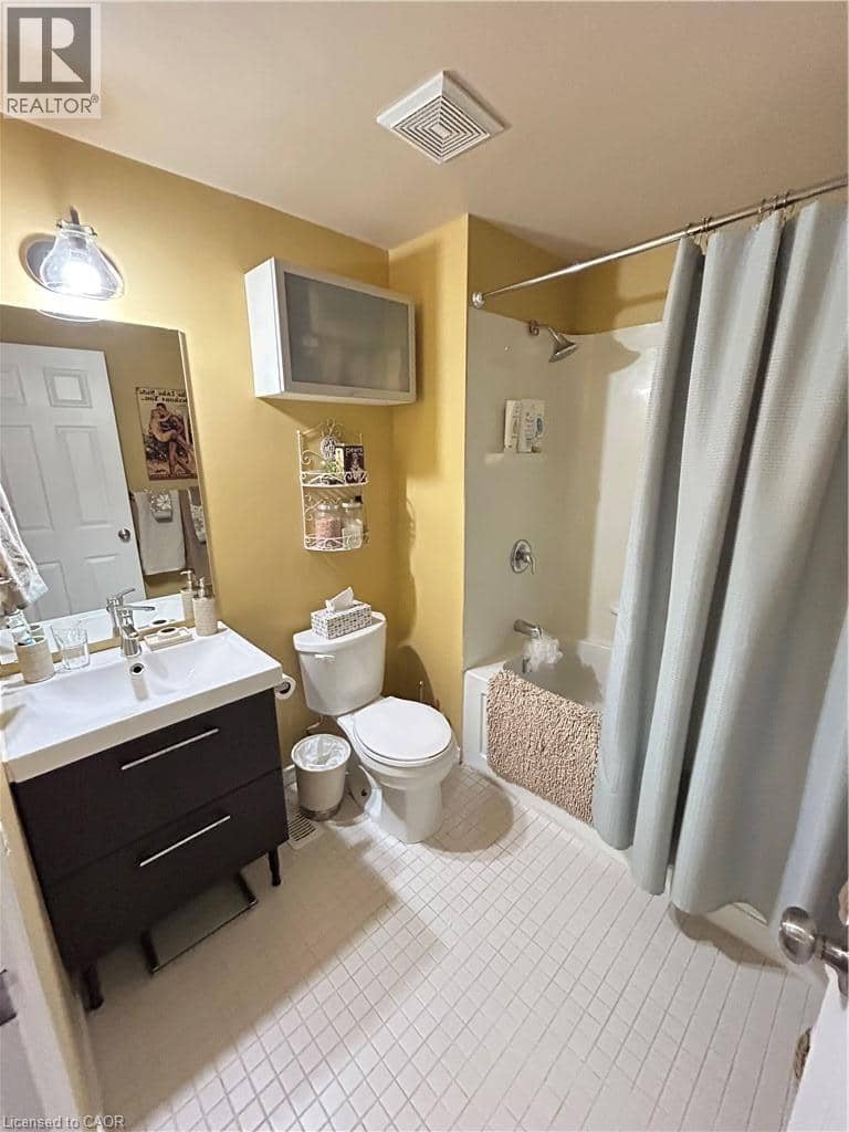 202 RICHARDSON Drive Unit# 29 — photo 26 of 37
