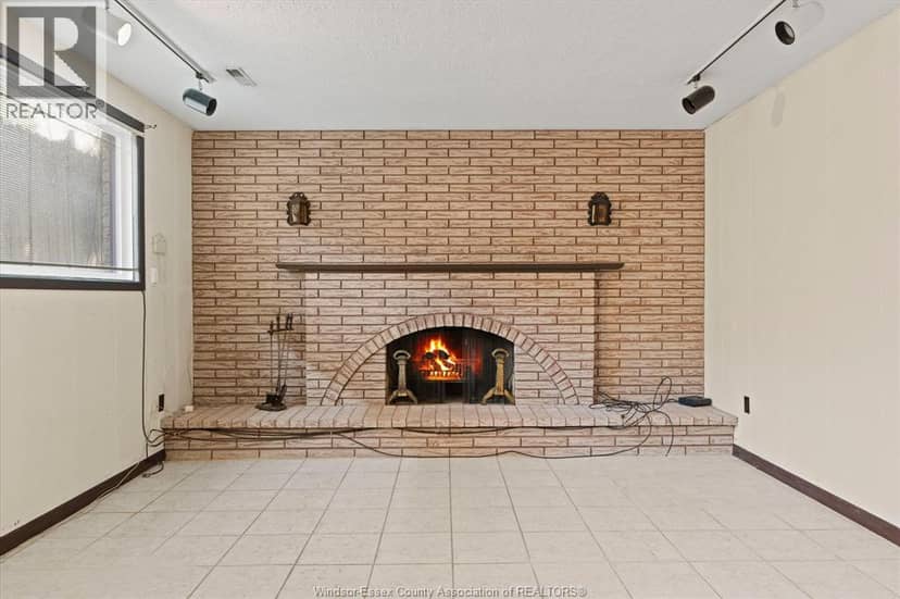 5860 Ninth STREET — photo 24 of 40