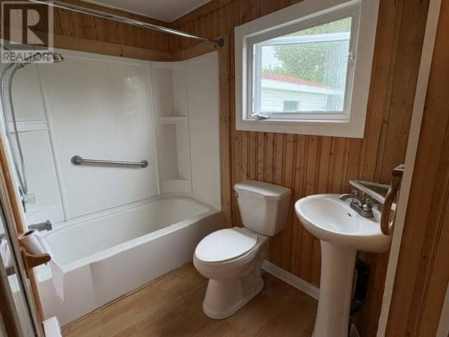 14 Townview Road — photo 10 of 17