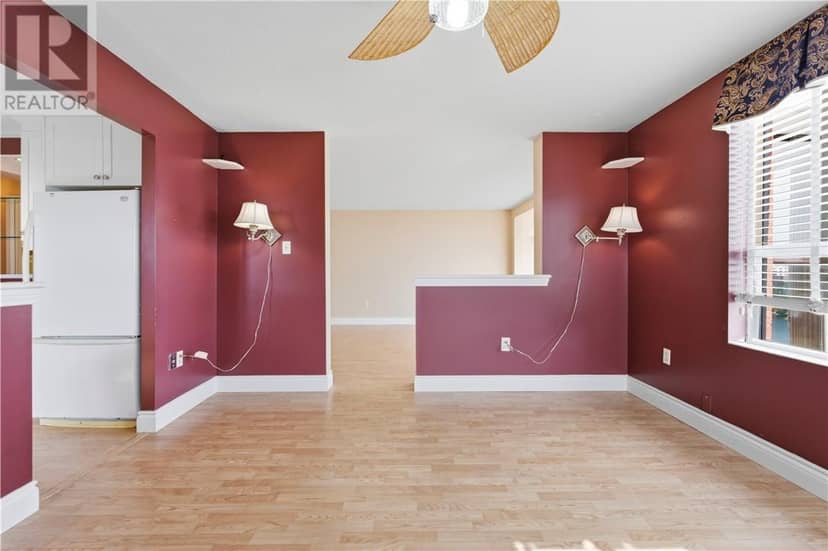 2000 Regent Unit# 501 — photo 7 of 37