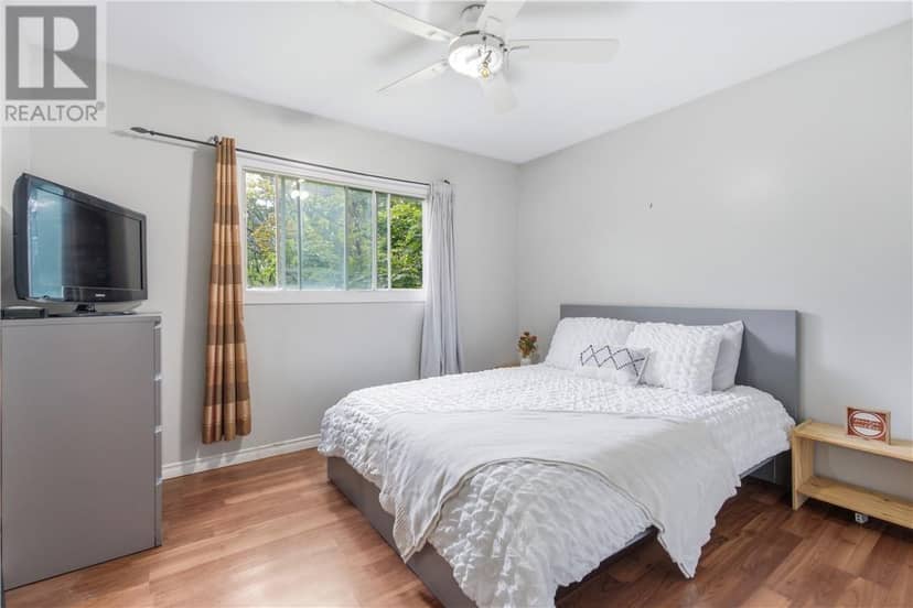 181 Douglas Street — photo 9 of 22