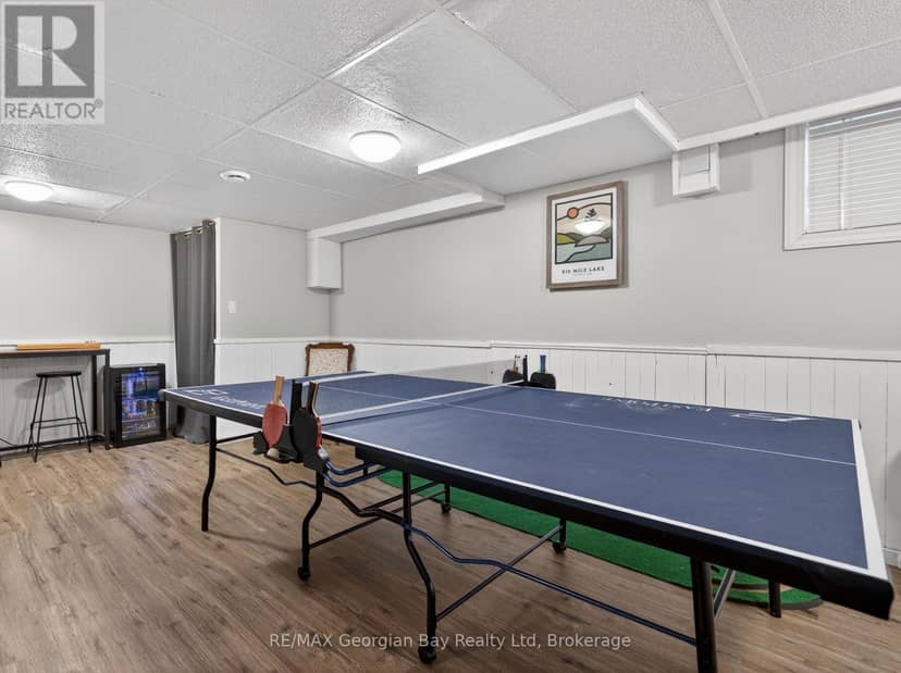 1060 Harbourview Drive — photo 21 of 35
