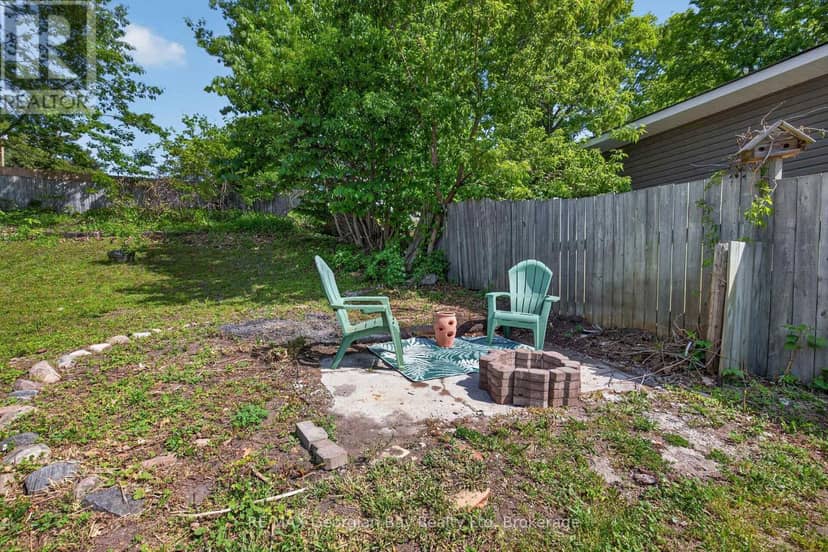 1060 Harbourview Drive — photo 28 of 35