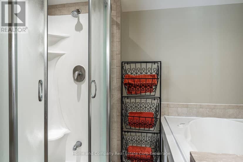 35 Thomas Street — photo 19 of 36