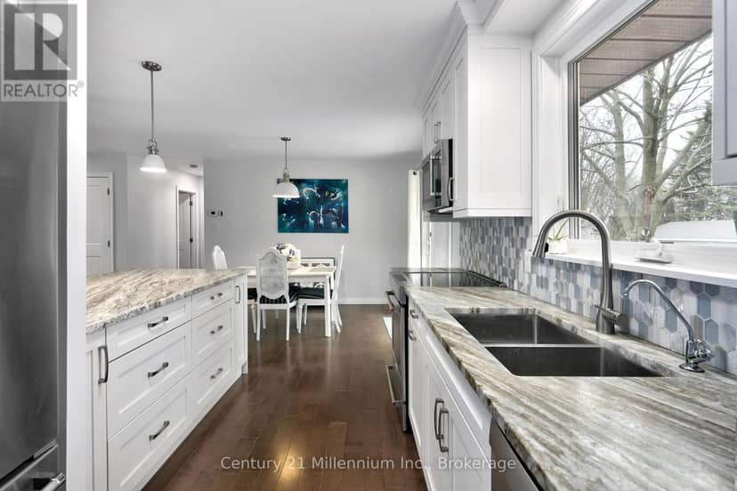 142 Arthur Street E — photo 12 of 34