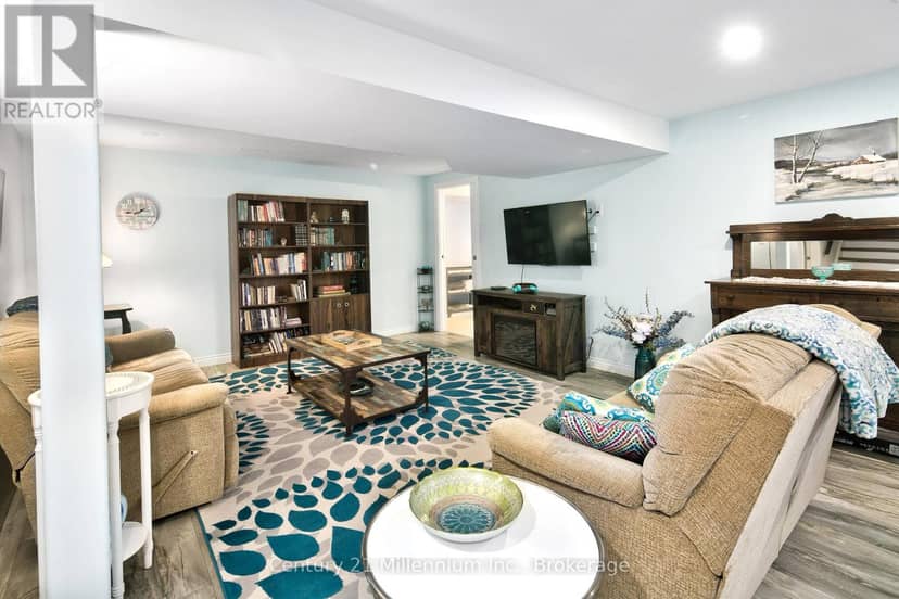 142 Arthur Street E — photo 19 of 34