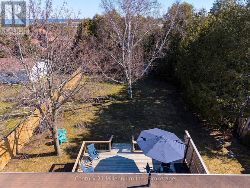 142 Arthur Street E — photo 28 of 34